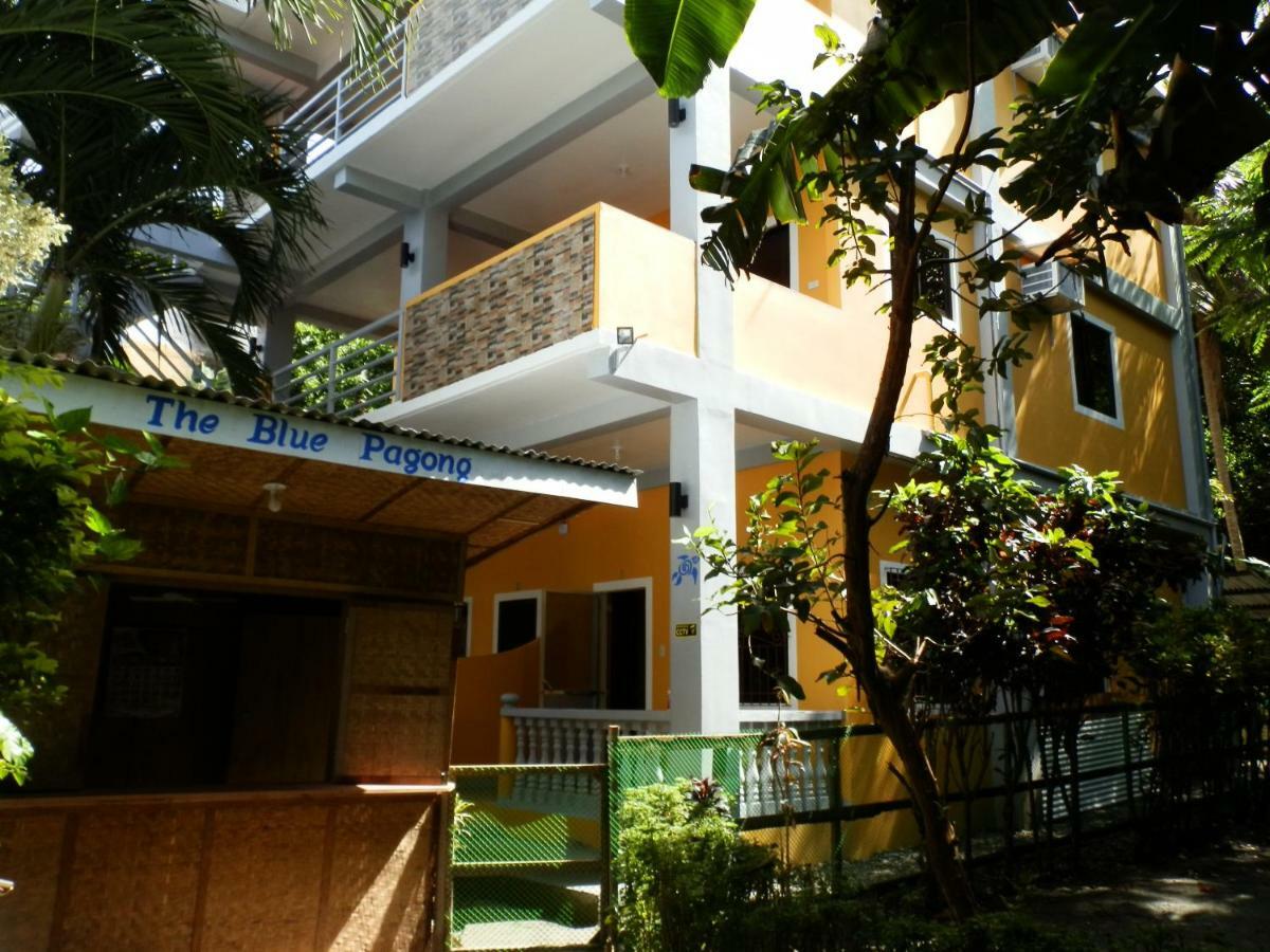 The Blue Pagong Aparthotel Puerto Galera Exterior photo